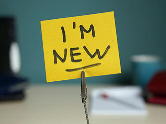 Note saying 'I'm New'